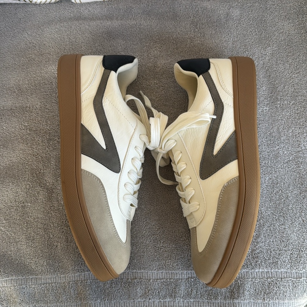 Dolce Vita Voyage sneaker White and Tan women’s size 9 - Picture 5 of 8